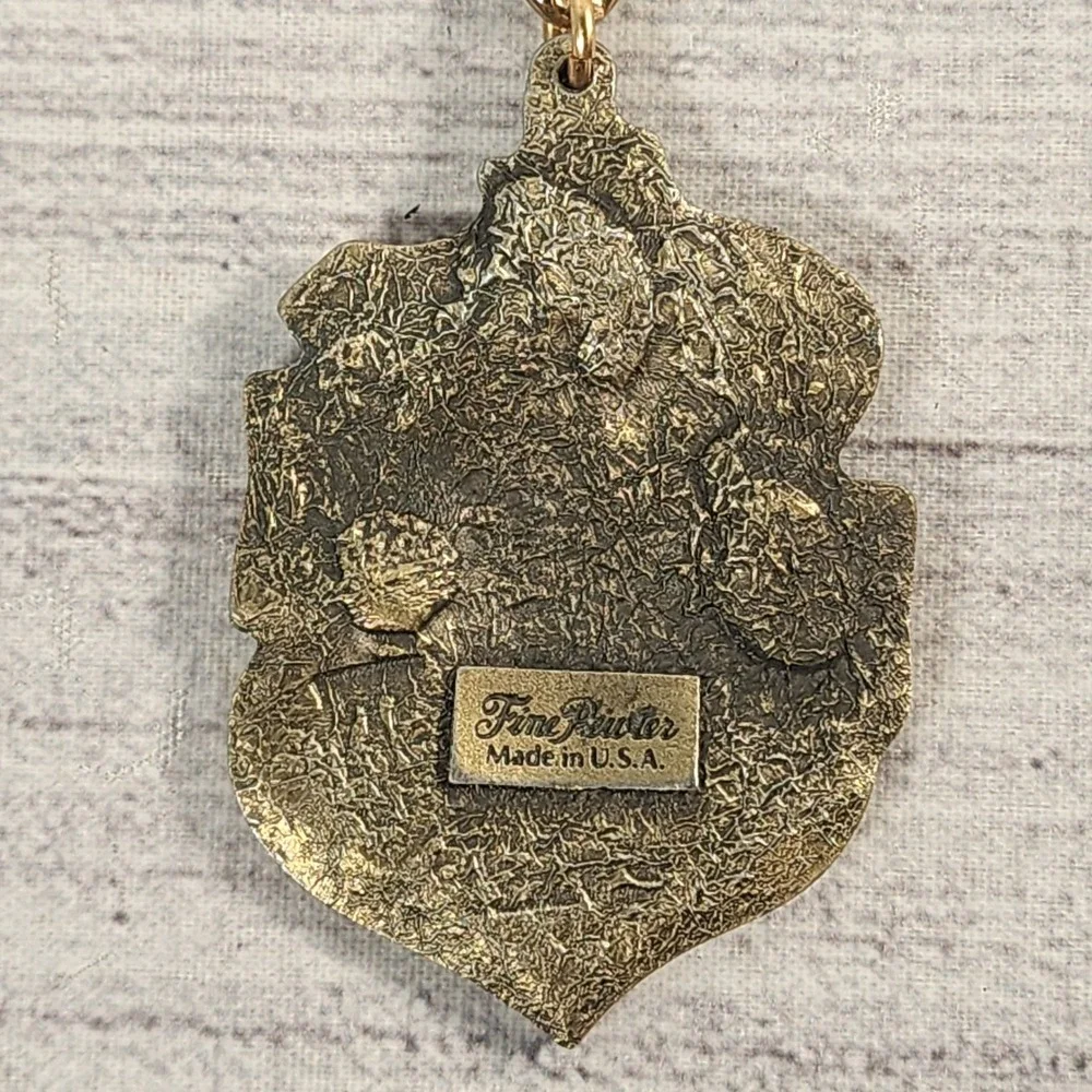 Vintage Oldsmobile Keychain Fine Pewter Enamel Crest Olds Motor Works USA Made